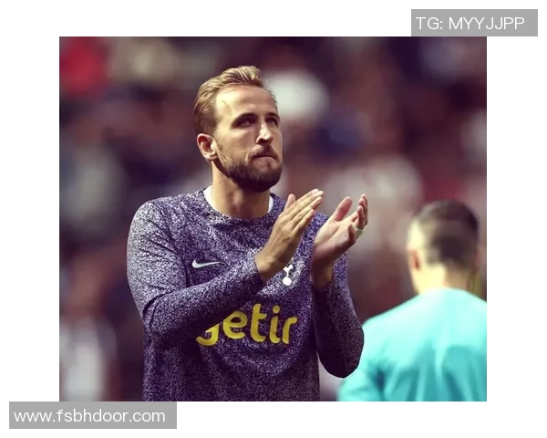 扁平足球员代表性球星分析及其对足球技术发展的影响